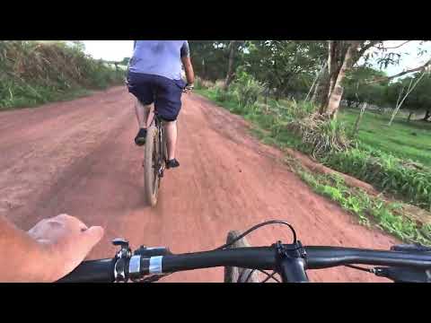 Pedal no Estradão da Cândida.                                 # morrinhos go 