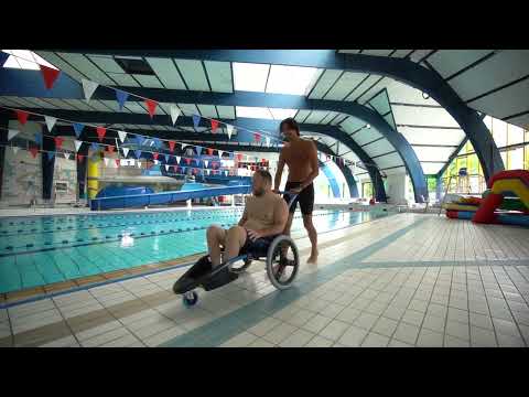 Diapositive 4 - FAUTEUIL ROULANT À PROFIL BAS DE PISCINE (vidéo)