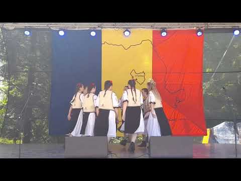 Fecioreasca fetelor din Crihalma - Ansamblul Folcloric „Românașul” din Covasna