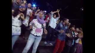 Download lagu Ayu Ting Ting 'Ya Sudah Ya Sudahlah' - dahSyat 01 September 2014 mp3 Download lagu Ayu Ting Ting 'Ya Sudah Ya Sudahlah' - dahSyat 01 September 2014 mp3
