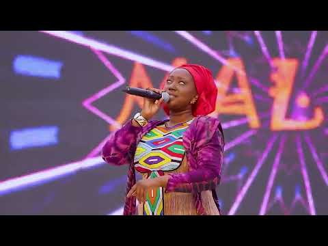 Malika la Slamazone en prestation au SITHO 2025￼