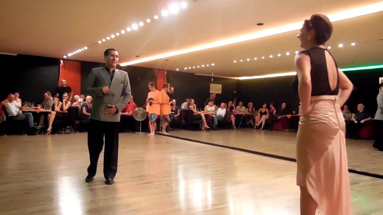 Milonga el centro 13 juni2015 met demo CHRISTIAN CORREA YMIRIAM COPELLO  dj jo switten