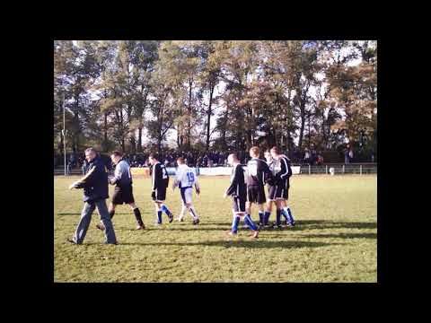 2003-10-26 mecz 4-ligi MKS Orkan Rumia - Pogoń Lębork 3:2. Archiwalne zdjęcia z boisk