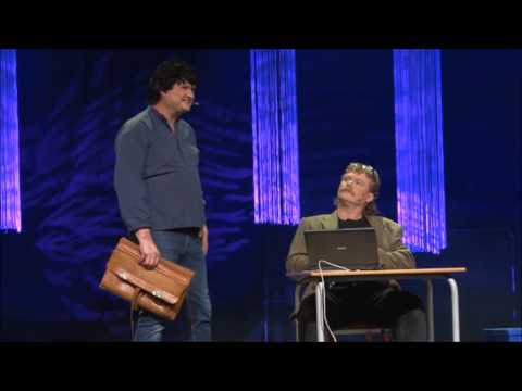 Dottenrevyen "Skjenkeløyve " på Gapskratten Revyfestival