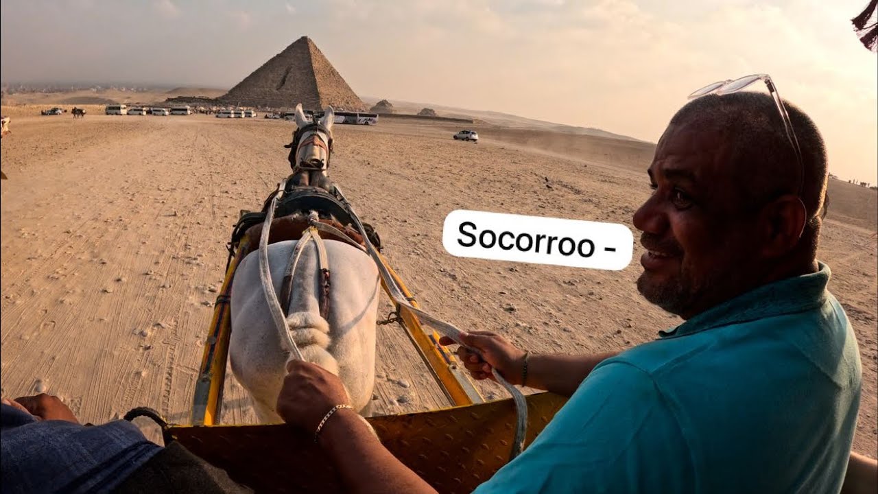 Andando entre as pirâmides do Egito!!! 🇪🇬