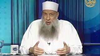 صورة حديث عظيم : يوم الجمعة من غسل واغتسل | للشيخ الحويني