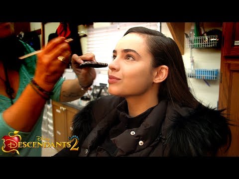 Descendants 2 (Behind the Scenes 'Get Real with Sofia Carson')
