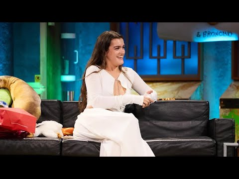 Amaia Salamanca se mete la hostia del siglo | #LaRevuelta 05.11.2025