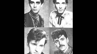 The Monochrome Set - Wallflower