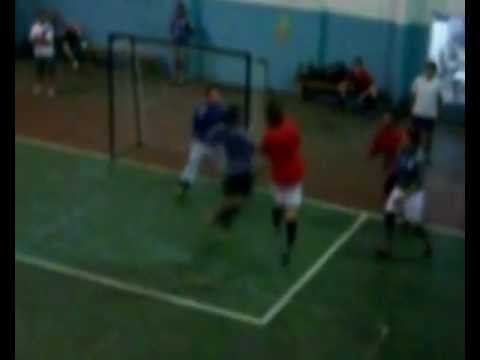 Gol de chilena de Ale Andrada en una final