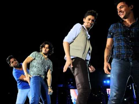 Munhoz e Mariano  Part. Fred e Gustavo - Casa Amarela [ OFICIAL ]