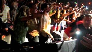 Taylor Swift Hugs a Little Girl