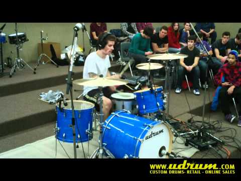 (Udrum Artist) Kelly Bilan of Dead & Divine at the 2011 Udrum Beatdown in B-Town