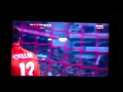 Golazo de vaselina DAVID VILLA  al Sporting