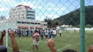 preview picture of video 'Inauguração do campo de Itacuruçá, pénalti batido pelo governador Sergio Cabral.'