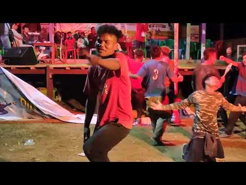 Gamtwi theng kangai chul lw. Lovejoy khongsai performance at D. BASA NITE...