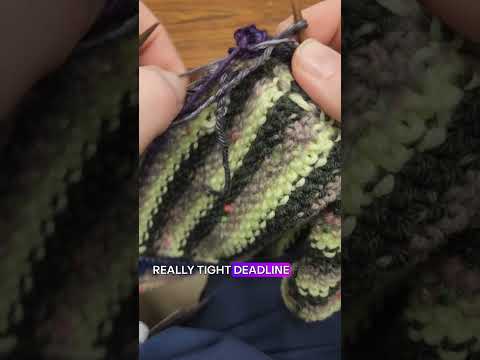 Monday lunchtime knits! The Pengweeno cardigan by Stephen West!!! #knitting