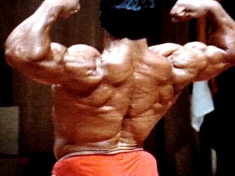 Franco Columbu (Posing)