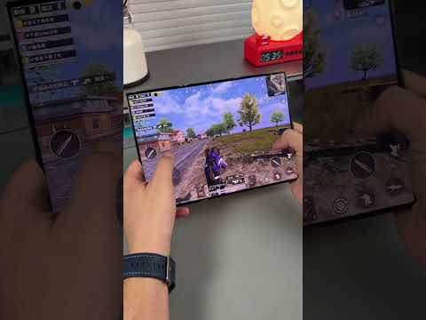 What is it like to play PUBG with the Huawei Mate XT Trifold? #shorts