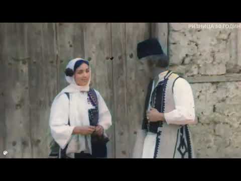 Grozda Stoeva i Borce Krstevski -  Snosti minav pokraj vazi (colorised)