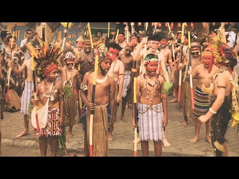 PNG Independence - Behind the News