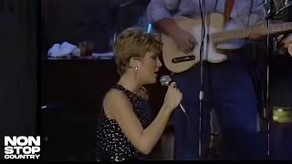 Tanya Tucker - Delta Dawn (Live)