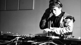 Pev & Kowton - Vapours (Pangaea Remix)