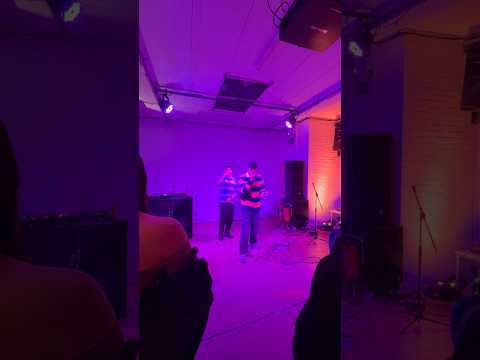 Zanotti & Osk perform Smoke in London! 💨 #UKHH