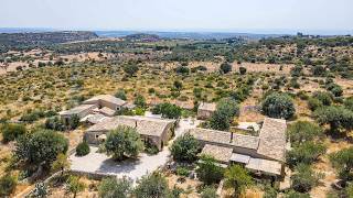 Dimora Scoglio D’Oro | HSH 637 | Luxury Estate with Swimming Pool and 
