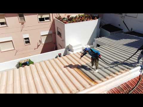 Projeção de espuma PU projetada, na zona de Lisboa