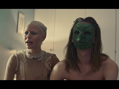 Mul Ei Oo Lapsuudensankarii video