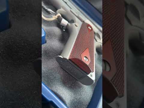 1911 Colt Classic Series Government 45ACP 7rd Stainless With Wood Grips #colt #45auto #americanmade