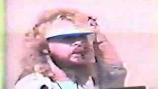 Lynyrd Skynyrd&#39;s Leon Wilkeson Sings &quot;Ballad For A Soldier&quot;