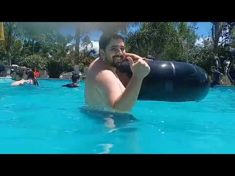 MUITA DIVERSÃO COM OS PRIMOS NA PISCINA 