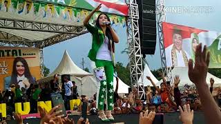 Download lagu Piker keri , Via vallen , LIVE metro Lampung mp3