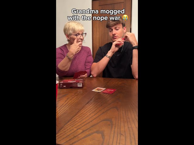 Vídeo relacionado con Exploding Kittens UK Edition - Proper Cheeky Fun for British Family Game Nights - Hilarious Card Games for Ages 7 and Up - 56 Cards