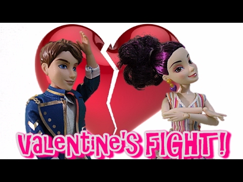 A Descendants VALENTINE'S DAY with Ben and Mal! Does Ben FORGET that it is Valentine's?