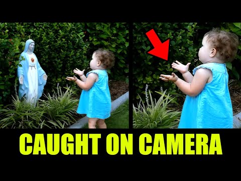 Kleinkind beim Reden mit einer Marienstatue erwischt!?