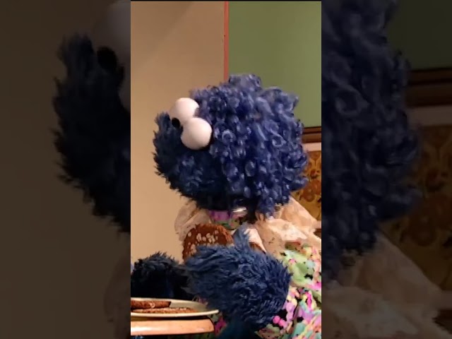 Baby Cookie Monster Eats His First Cookie 🍪 #sesamestreet