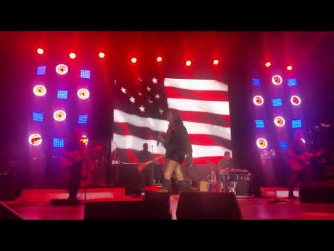 download lagu mp3 mp4 Martina Mcbride Las Vegas, download lagu Martina Mcbride Las Vegas gratis, unduh video klip Martina Mcbride Las Vegas