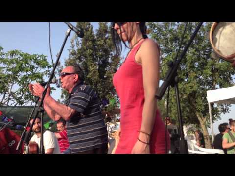 KURUMUNY, 1 maggio 2013. Martano.  Opillopillopì Opillopillopà, Cici Cafaro, Cinzia Villani.