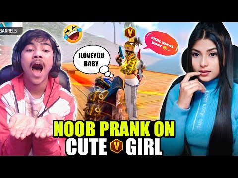 Noob Prank On Random v Badge Cute Girl on CS ranked - Garena free fire