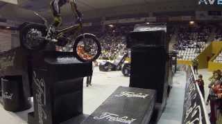 preview picture of video 'CETI Trial indoor Girona 2013 Albert Cabestany Sherco'