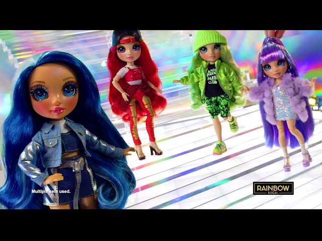 Vídeo relacionado con RAINBOW HIGH My Fashion Style Doll - Bella - Muñeca de Moda de 28 cm de Color Arco Iris con Conjunto Llamativo y Bolso Elegante, Juego, Posable, Coleccionable, para Niños de 4 a 12 Años o Más