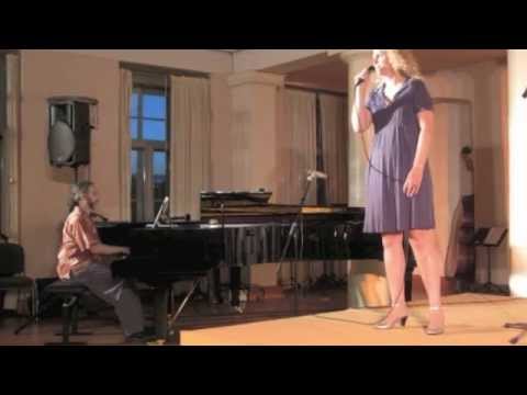 Ikh shtey in der mitogtsayt by Lucette van den Berg & Alan Bern