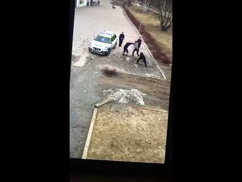 Det går bra nu, livet i förorten långt från Södermalm.