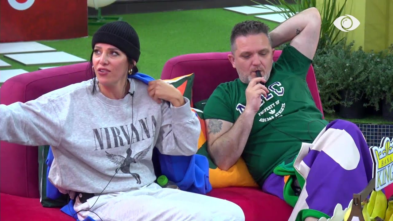 Ledjona-Romeos: A mund të bëhet një burrë xheloz për shoqet e partneres?