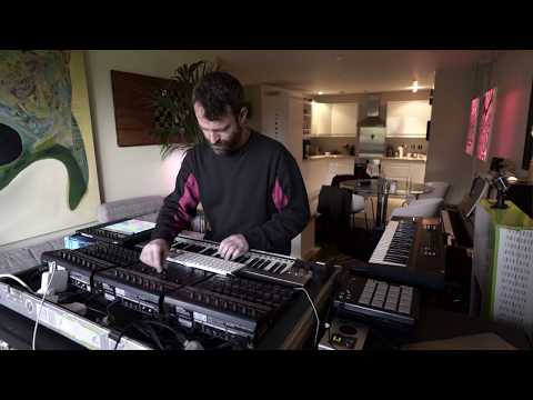 Tim Exile - Sloo Synth & Flow Machine Live Jam