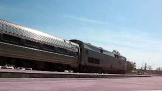 preview picture of video 'Amtrak Wolverine - Train number 353 (Departing from Niles, MI)'