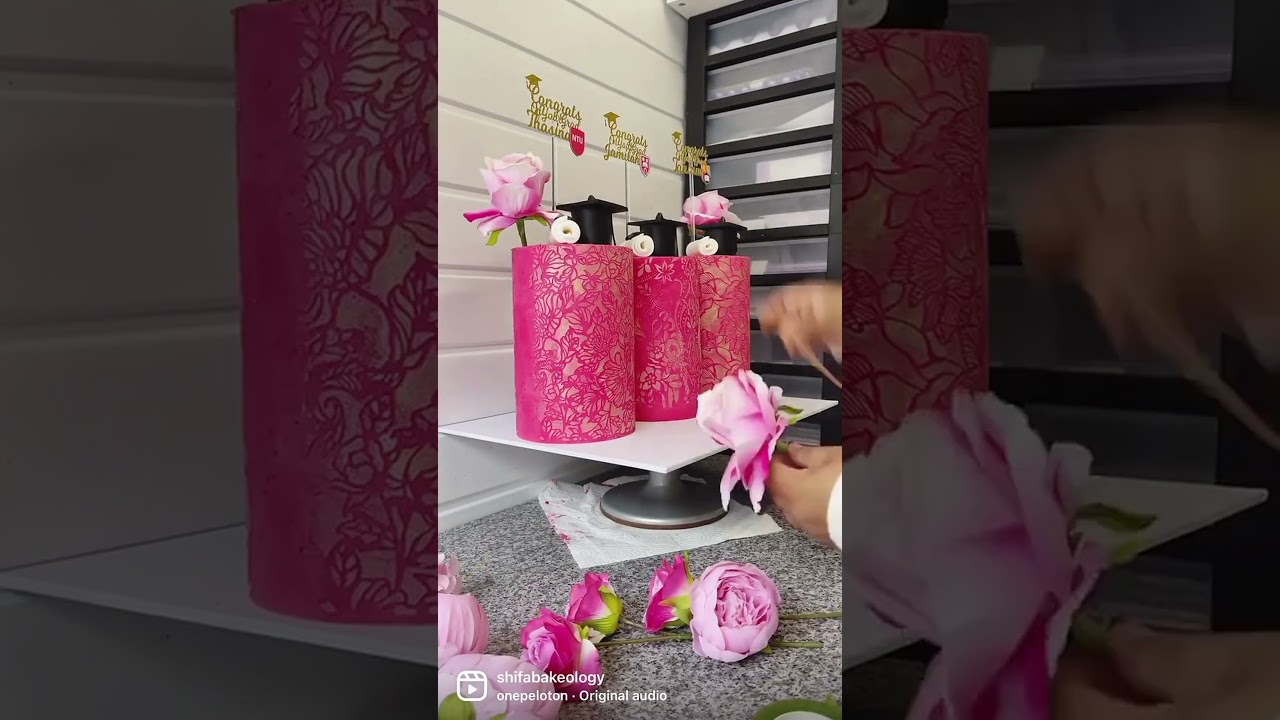 Graduation Cake Decorating: Pink Floral Design with Graduation Caps#graduationcake